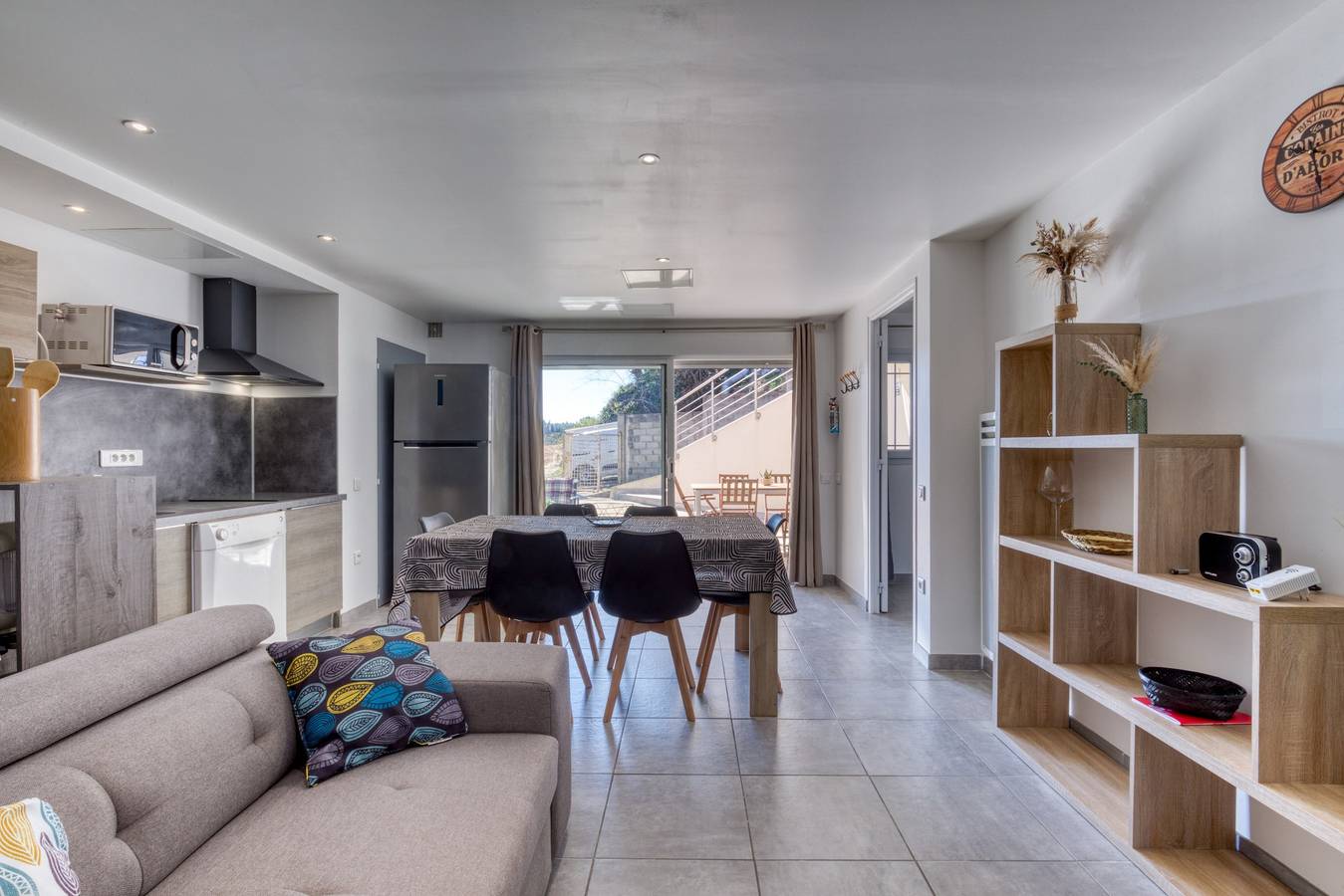 Gîte „Villa Athena“ mit Gemeinschaftspool, privater Terrasse und Wlan in Montagnac, Mittelmeerküste (Frankreich)