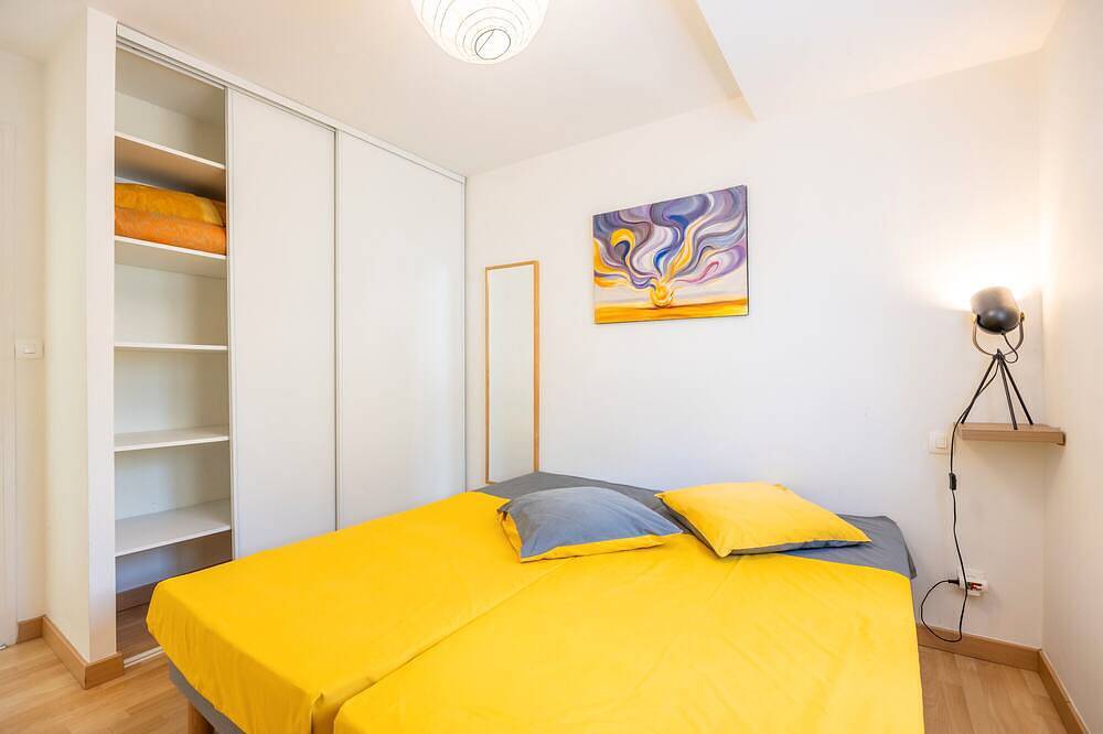 Holiday Home 'Du Peintre' with Private Terrace, Wi-Fi and Air Conditioning in Challans, Loire Valley