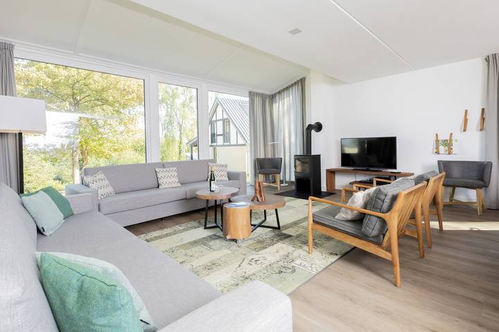 Bungalow für 12 Personen, mit Balkon/Terrasse und Terrasse