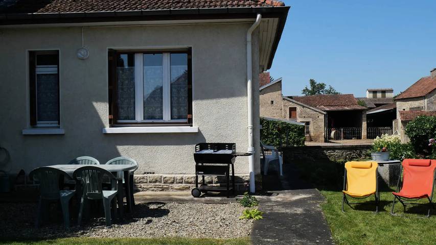 Gîte pour 4 personnes, avec jardin dans Richebourg (Haute-Marne)