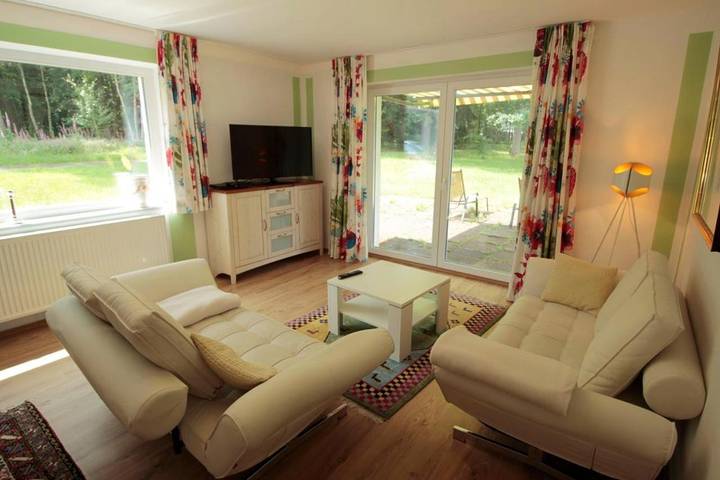 Ferienhaus für 12 Personen, mit Ausblick und Kinderpool sowie Garten, mit Haustier in der Lüneburger Heide - 4