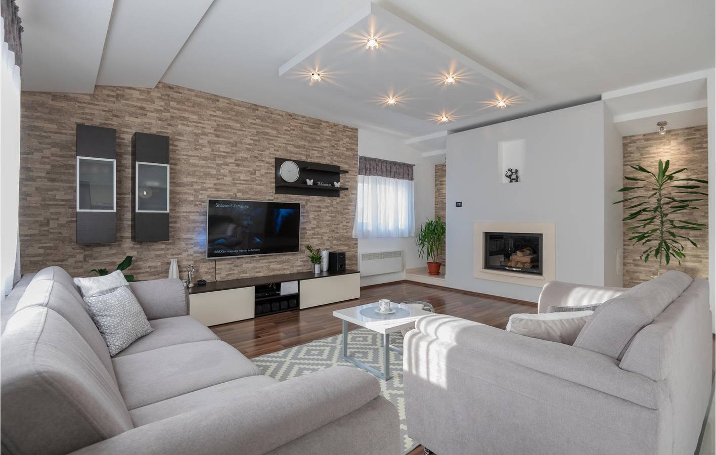 Reizende 2-Zimmer-Wohnung mit Pool in der Nähe des Flusses Ričina in Imotski, Makarska Riviera