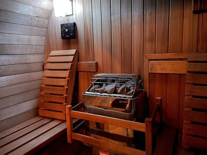 Cabin for 8 people, with balcony and hot tub as well as sauna in Beech Mountain