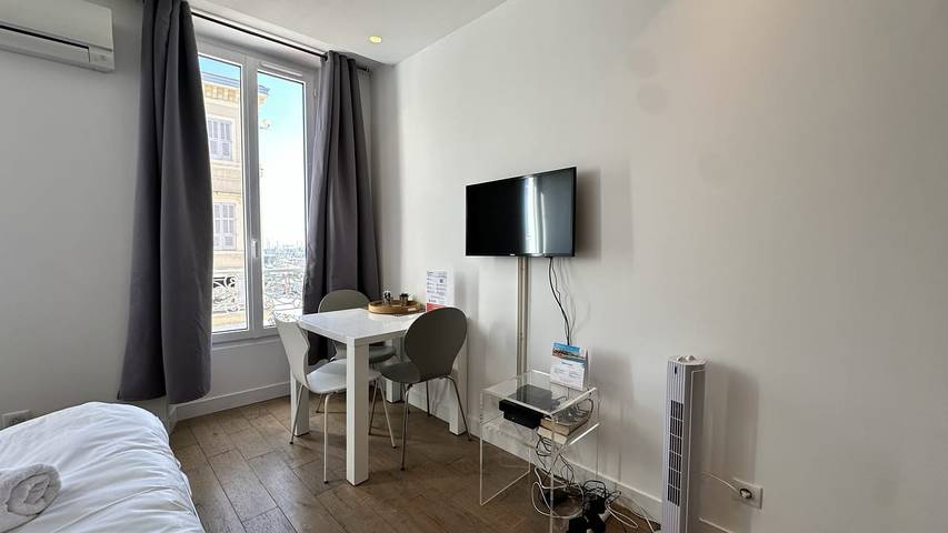 Gîte pour 2 personnes dans Cinema Les Arcades Ales - 4