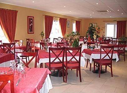 Hôtel pour 3 personnes, avec jardin et terrasse à Saint-Pantaléon-de-Larche - 4