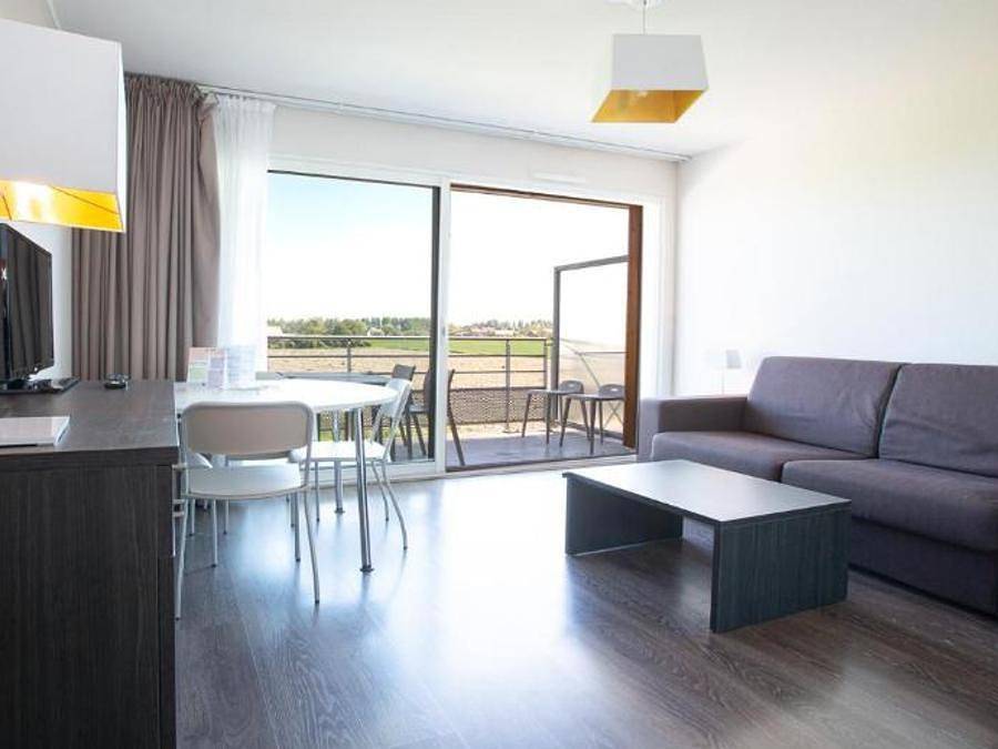 Résidence Le Domaine du Mont - Vacancéole - Appartement 4 personnes - Vue Polder 33 m² in Roz-sur-Couesnon, Baie du Mont-Saint-Michel