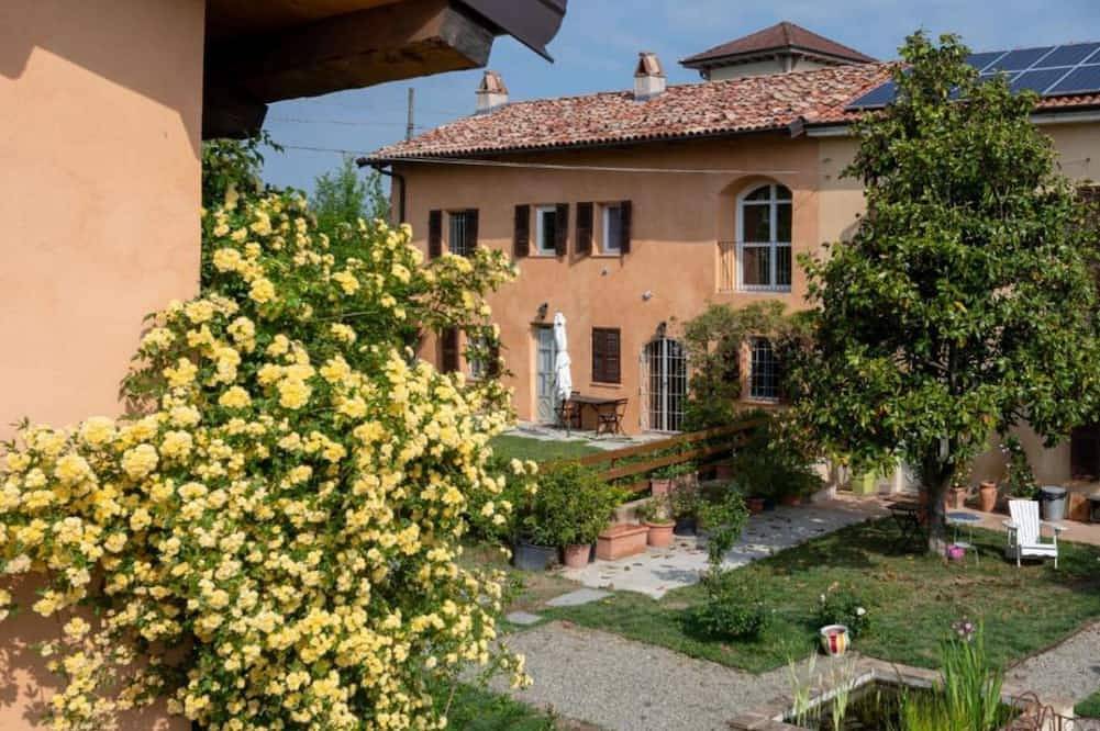 Depandance Cascina Vicentini in Monferrato in Alfiano Natta, Provincia d'Alessandria