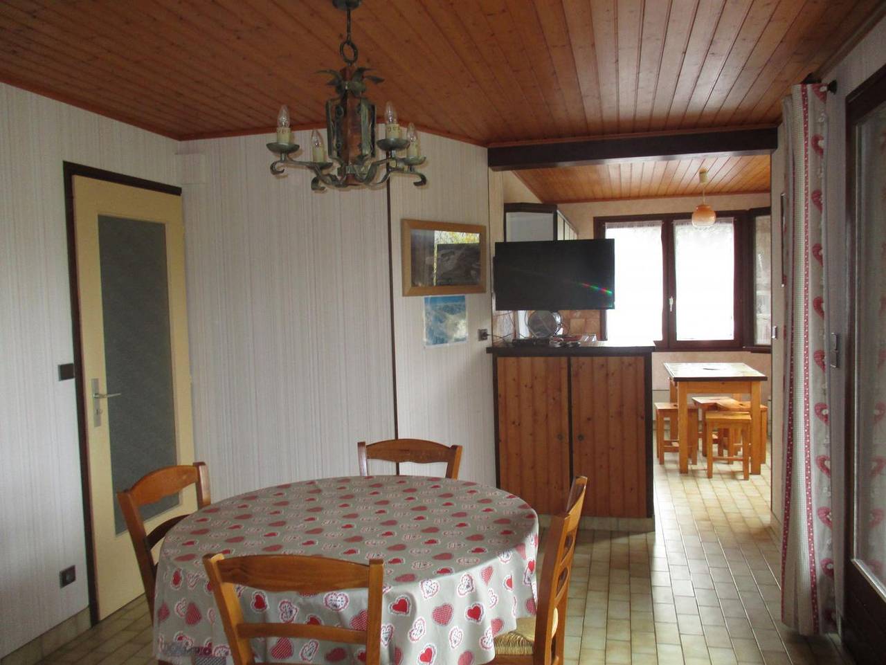 Acogedora casa rural con aparcamiento, WiFi y vistas a la montaña in Autrans-Méaudre-en-Vercors, Parc naturel régional du Vercors