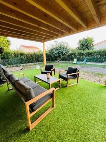 Gîte pour 4 personnes, avec jardin à Saint-Symphorien-d'Ozon