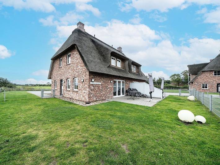 Ferienhaus für 6 Personen, mit Sauna und Garten sowie Terrasse, mit Haustier in Dagebüll