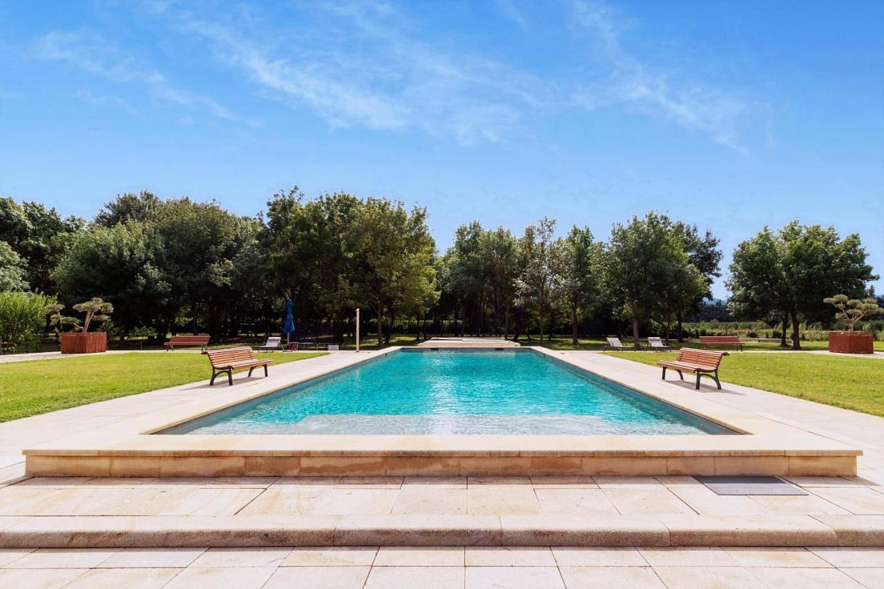 Double Room with Terrace in Mollégès, Région d'Arles