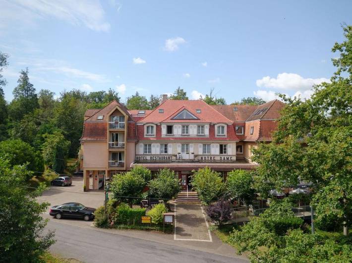 Hôtel pour 6 personnes, avec sauna et piscine ainsi que jardin et vue, animaux acceptés