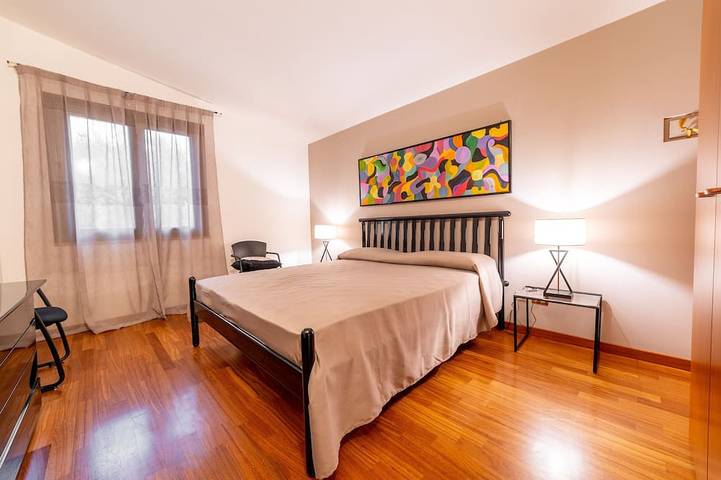 Villa pour 8 personnes, avec balcon ainsi que jacuzzi et jardin à Carini - 4