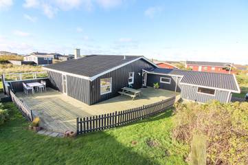 Ferienhaus für 6 Personen, mit Terrasse und Sauna sowie Whirlpool, mit Haustier in Hirtshals