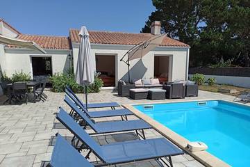 Location de vacances pour 12 personnes, avec jardin, animaux acceptés dans Plage des Sableaux