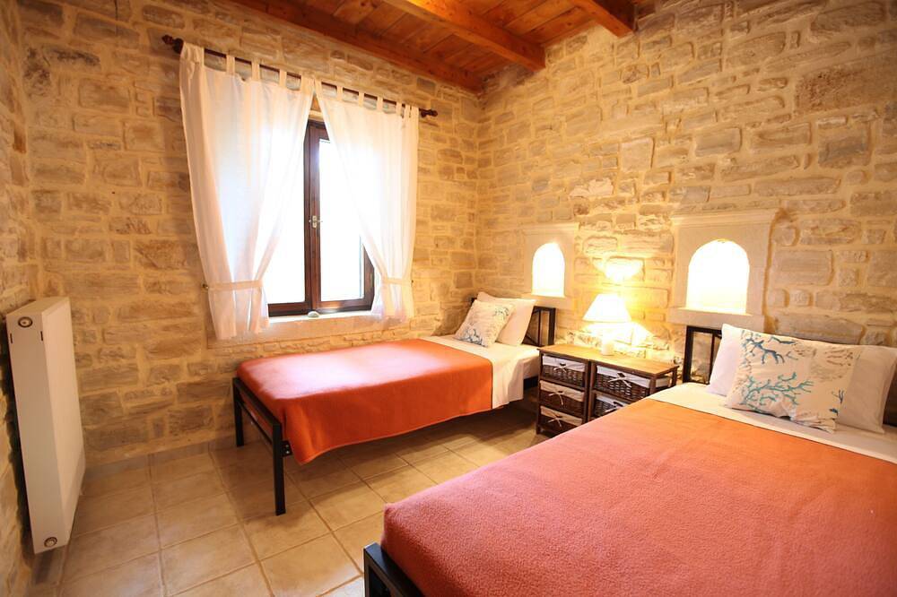 Villa Preveli, Familienvilla, privater Pool, zu Fuß in die Taverne in Prines, Nikiforos Fokas