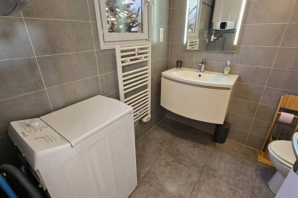 Appartamento intero, Cardellini 10- Piscina  In Residence -Vista  Mare-Clim in Sari-Solenzara, Sartène e dintorni