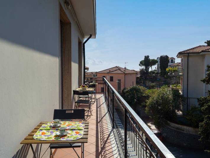 Gîte pour 6 personnes, avec balcon à San Lorenzo al Mare - 3