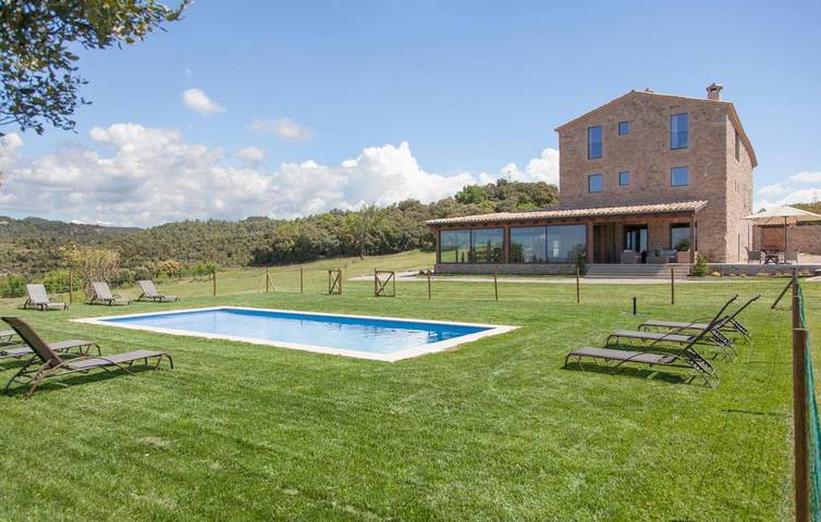 Casa rural para 18 personas, con Balcón y Terraza además de Jardín y Piscina en Berguedà - 2