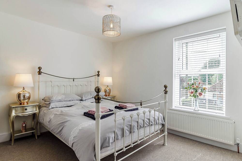 2 bedroom accommodation in Holt in Holt, Norfolk Coast