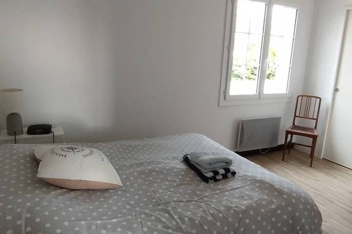 Large family home, sea view, nestled in the dune on the island of Noirmoutier. in Barbâtre, Noirmoutier