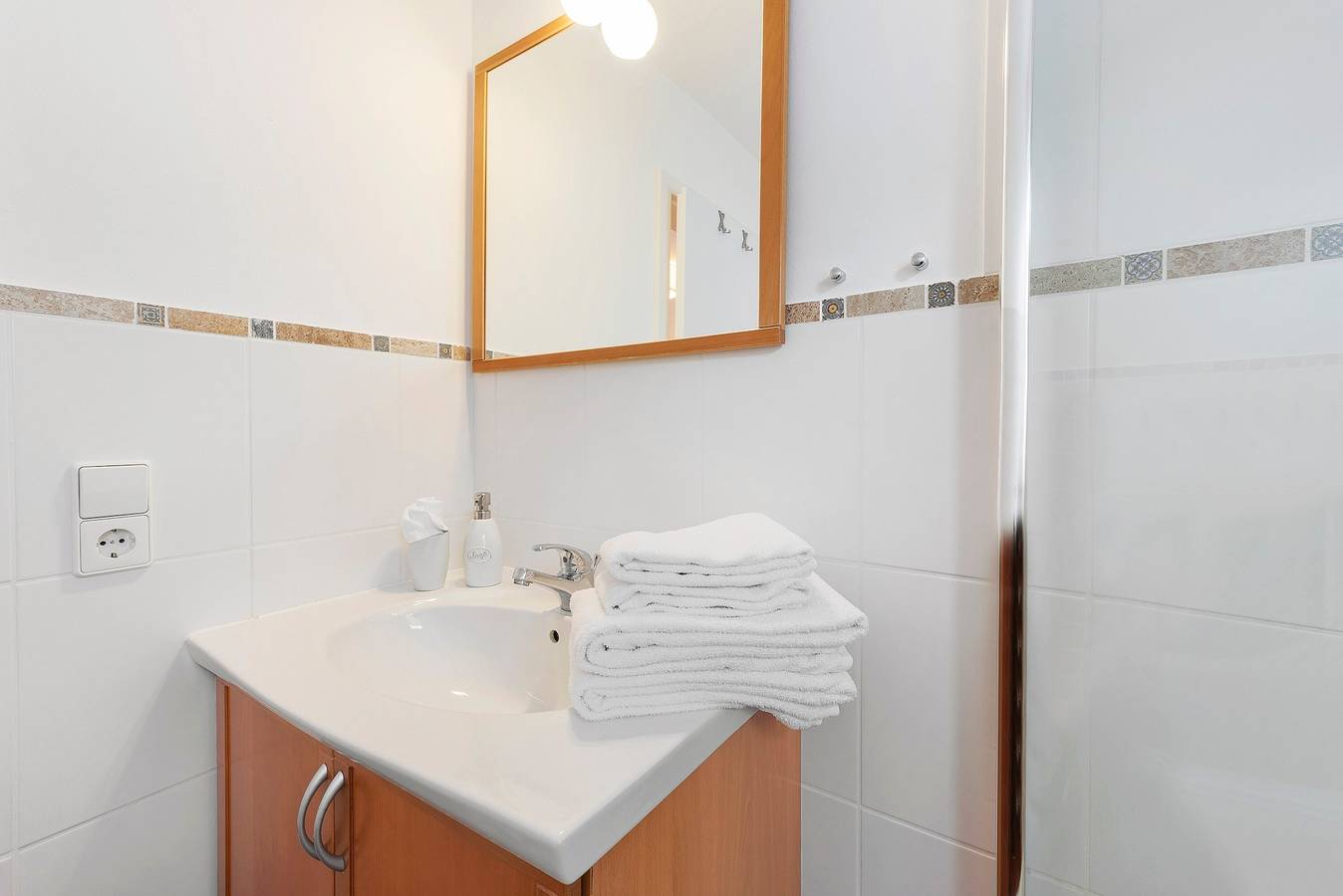 Privé-kamer Kippenhausen – Tweepersoonskamer met douche en wc, foto 12