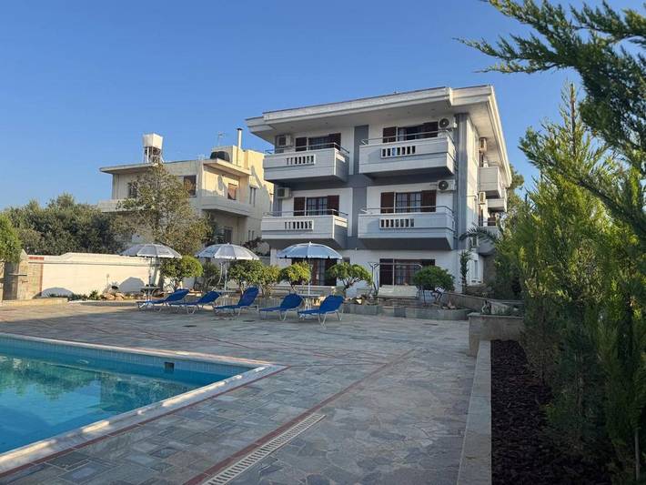 Appart’hôtel pour 2 personnes, avec jardin et piscine