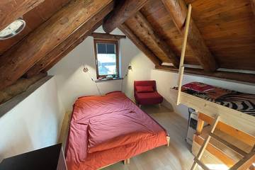 Log Cabin for 2 People in Gordola, Ticino, Photo 1