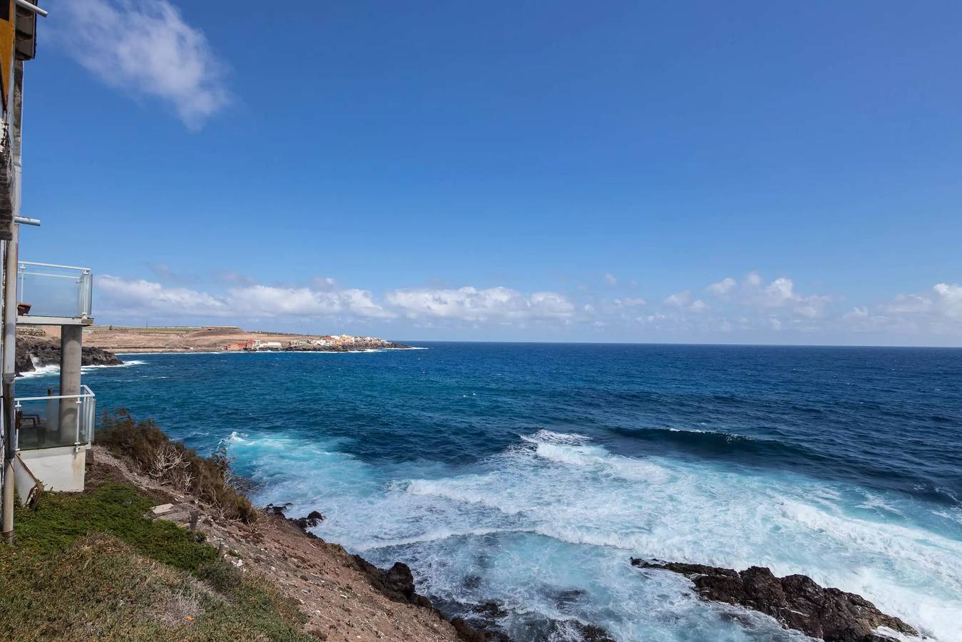 Ganzes Studio, Modernes Studio-Apartment mit Terrasse, 2,5 km von Playa de Sardina entfernt in Gáldar, Gran Canaria Nord