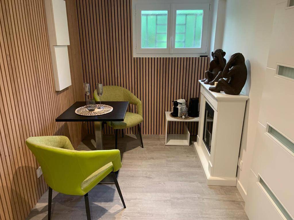 Appartement entier, One-Bedroom Apartment in Deuil-la-Barre, Val-d'Oise