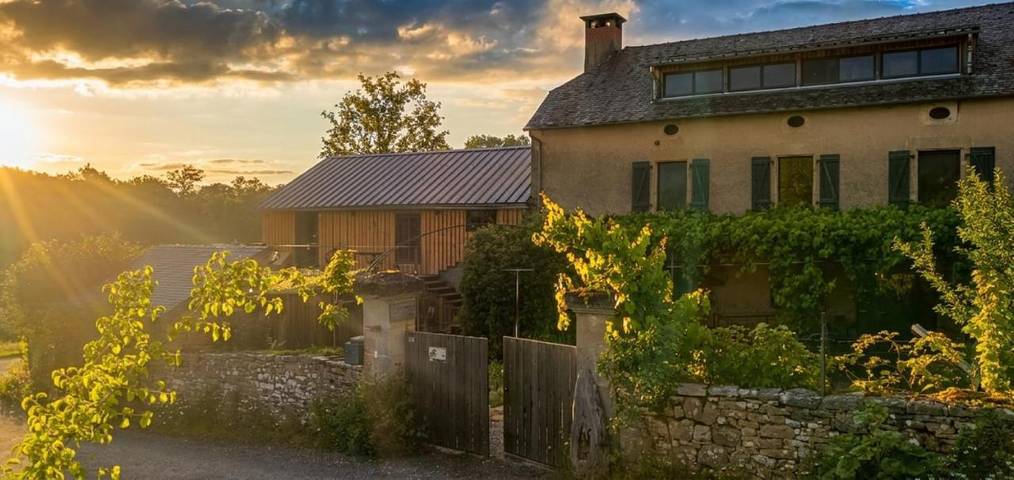 Chambre d’hôte pour 4 personnes, avec Balcon et Terrasse ainsi que Jardin et Vue