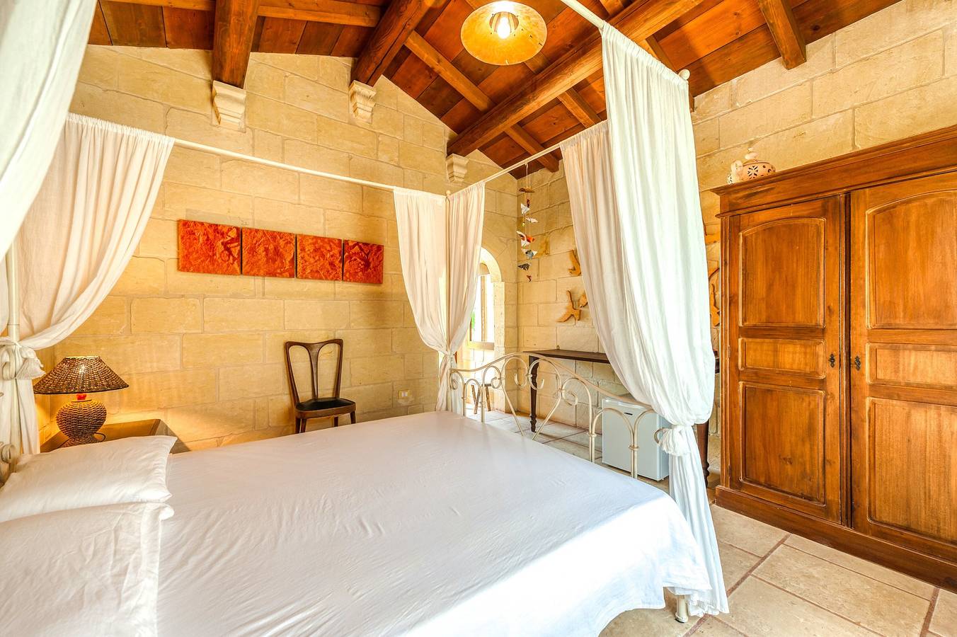 Room 'Masseria Copertini - Geco' with Wi-Fi and Air Conditioning in Vernole, Lecce Province