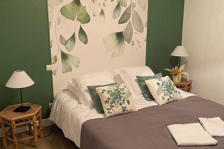 Location de vacances pour 8 personnes, avec jardin à Tamniès - 4