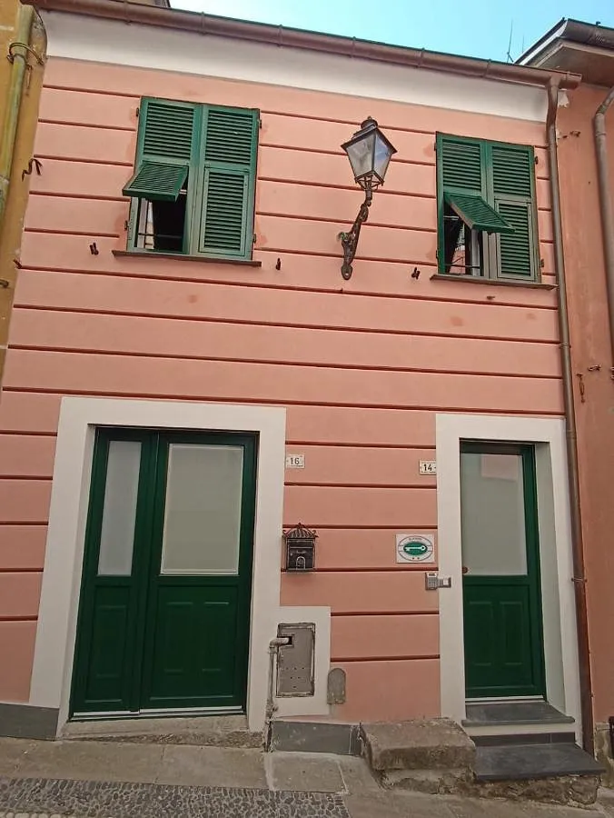 Albergo a gestione familiare per 3 persone, con idromassaggio e balcone - 1