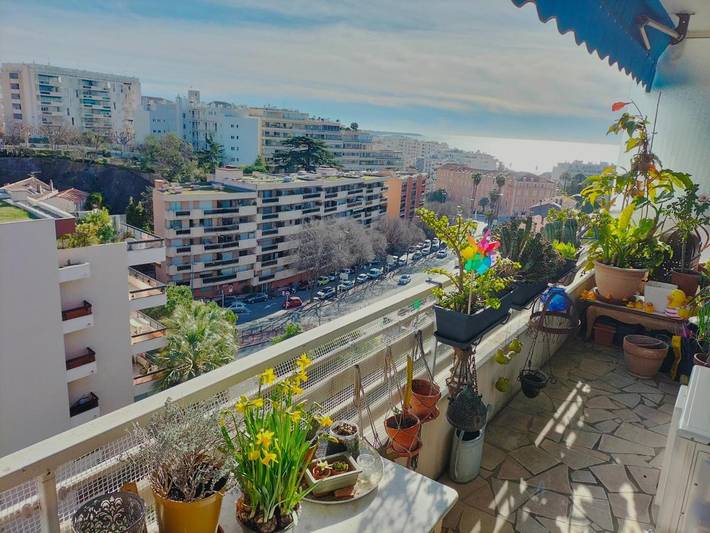 Gîte pour 2 personnes, avec vue et terrasse dans Chateau Et Parc Vallombrosa Cannes
