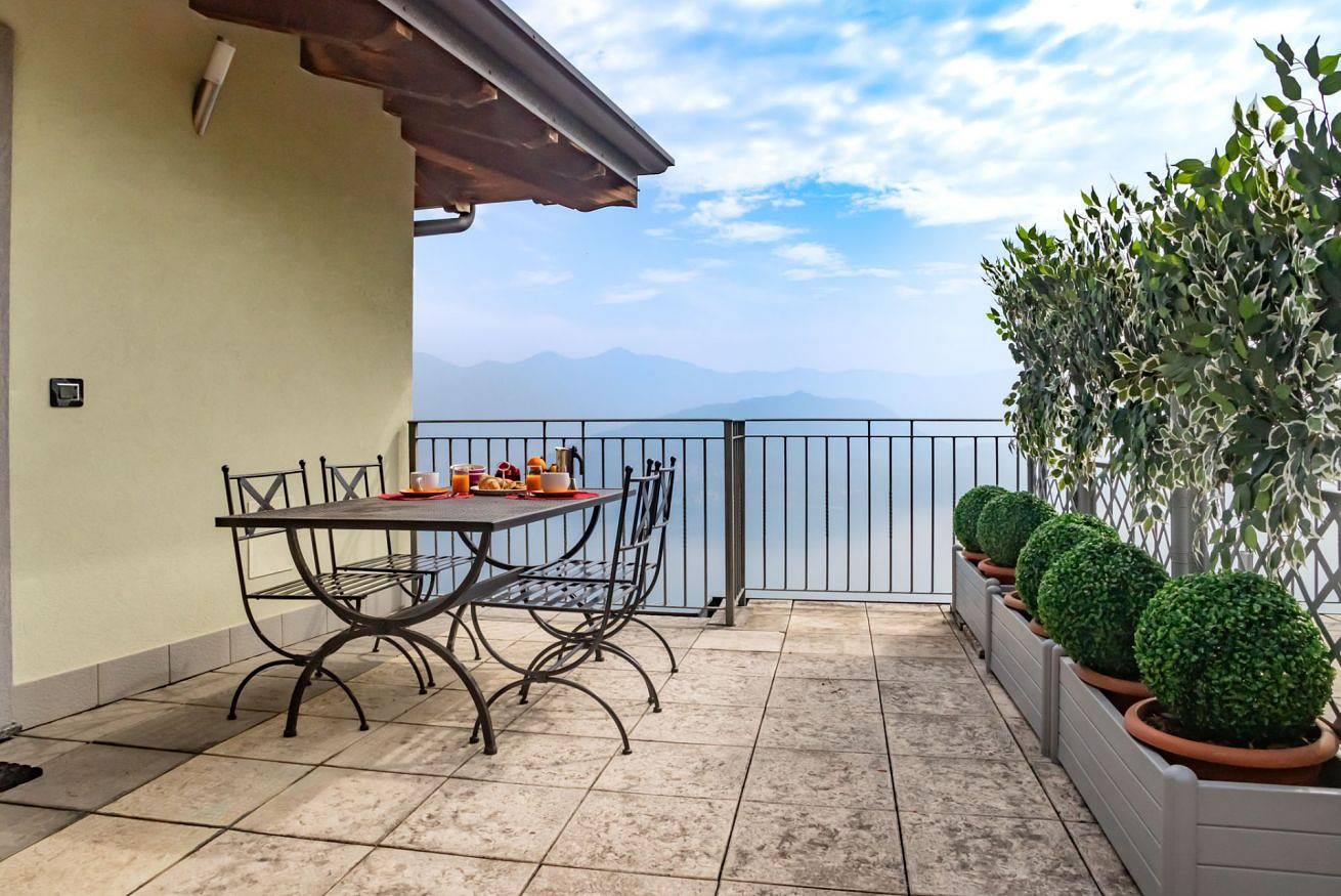 Geheel appartement, Vakantieappartement voor 4 personen met balkon/terras in Spiglia, Gemeente Parzanica