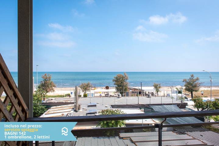 Ganze Wohnung, Se001 - Senigallia, one bedroom apartment on the sea with beach included in Senigallia, Senigallia (Gemeinde)