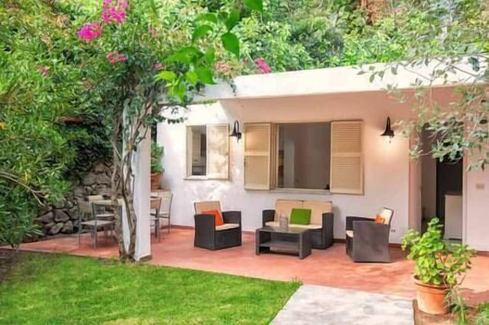 Villa for 4 People in Forio, Ischia