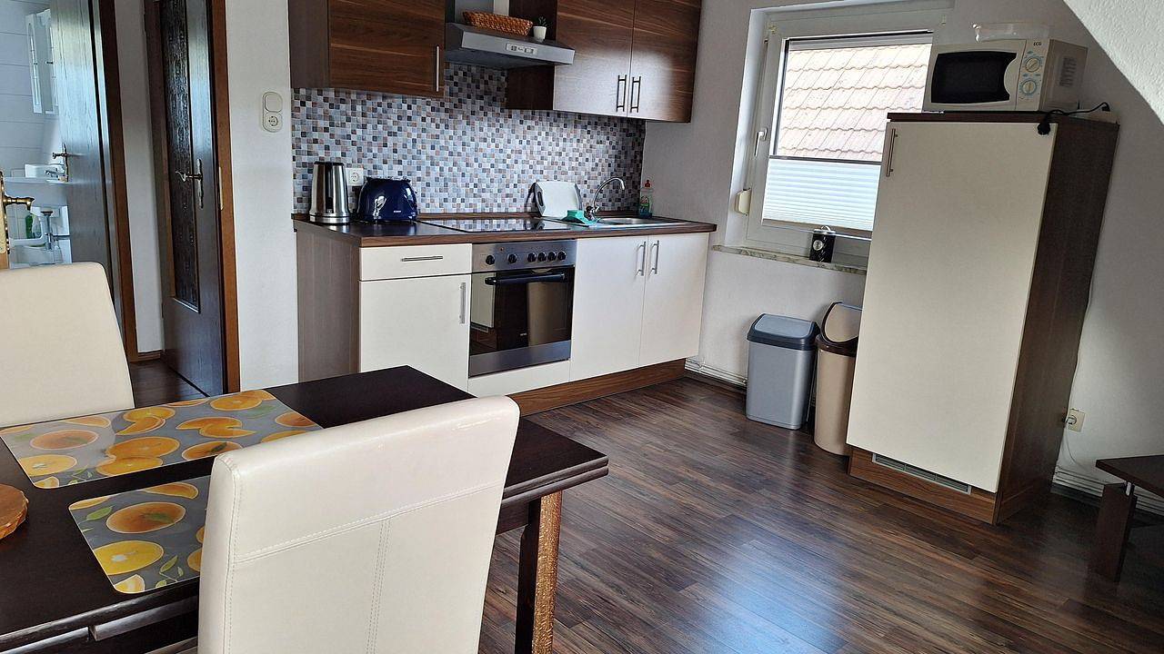 Ganze Ferienwohnung, Ferienwohnung für 2 Personen (60 m²) in Emden in Emden, Ostfriesland
