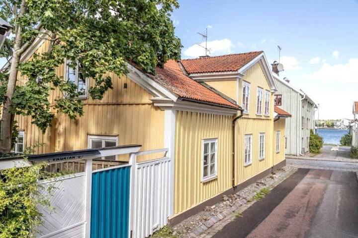 Ferienwohnung für 4 Personen, mit Terrasse und Garten in Västervik