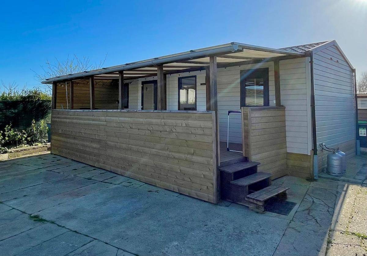 Mobile Home in Plage de Port Fontaine-Lomener, Ploemeur