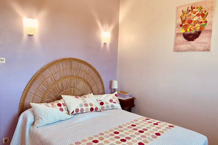 Location de vacances pour 8 personnes, avec terrasse et jardin à Capdrot - 4