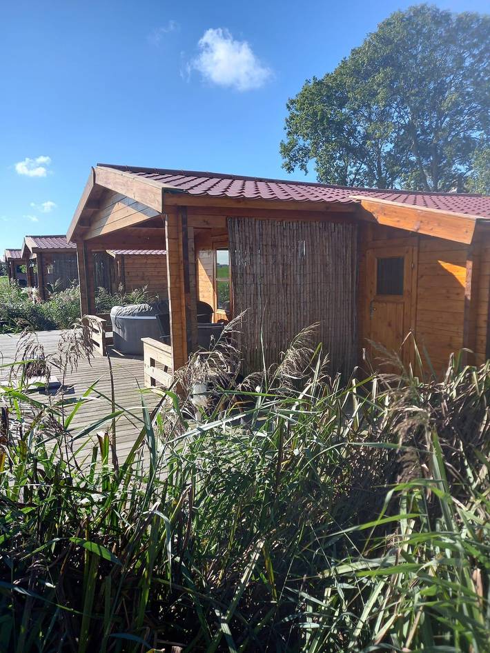 Ferienhaus für 4 Personen, mit Garten und Whirlpool in Friesland