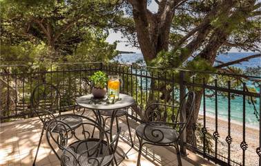 Glamping for 4 People in Brela, Croatian Adriatic, Photo 3