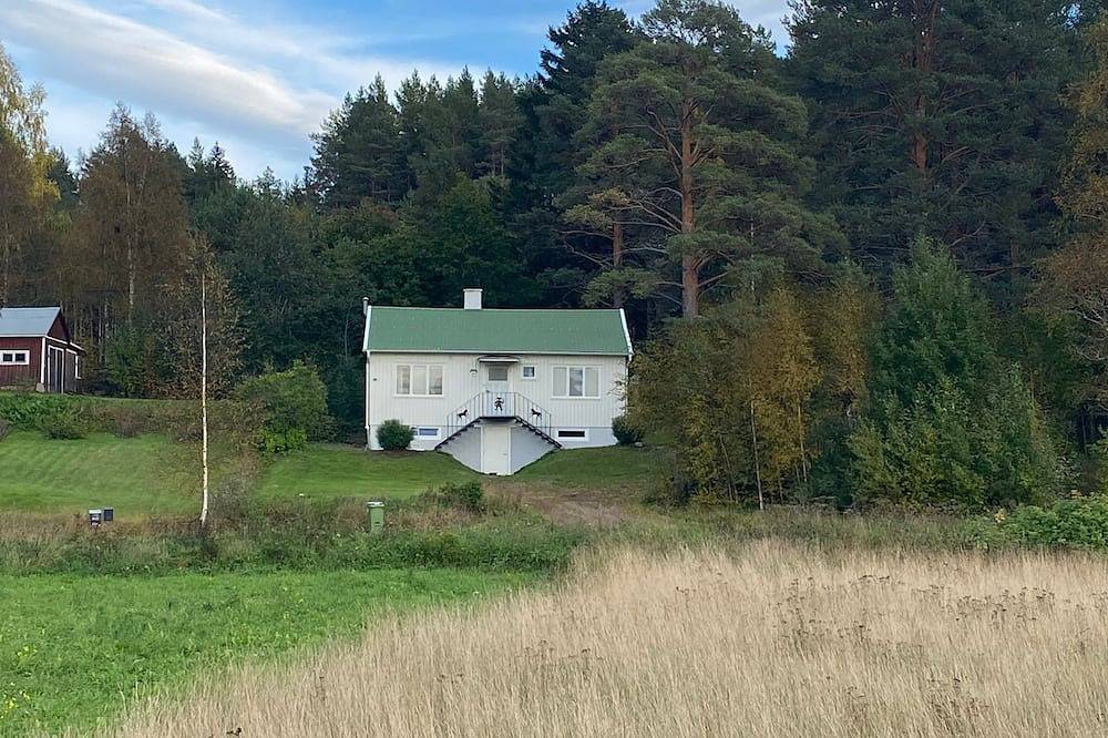 Ferienhaus 300 m zum Fluss mit Bademöglichkeit , Glasfaser schnelles Internet in Angermanland