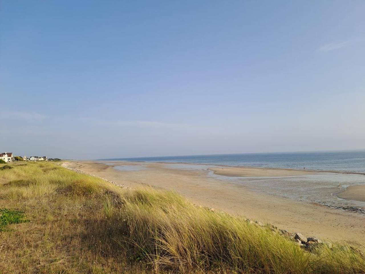 Maison de Vacances 3 Ch, Jardin Clos, Plage à 100m in Saint-Jean-de-la-Rivière, Côte de la Déroute