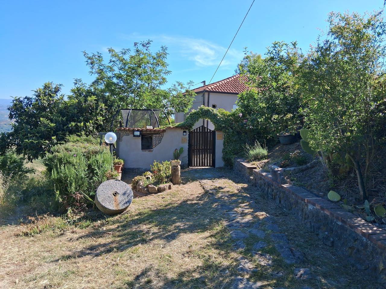 Country House 'Villa Valeria' with Private Pool, Garden, and Wi-Fi