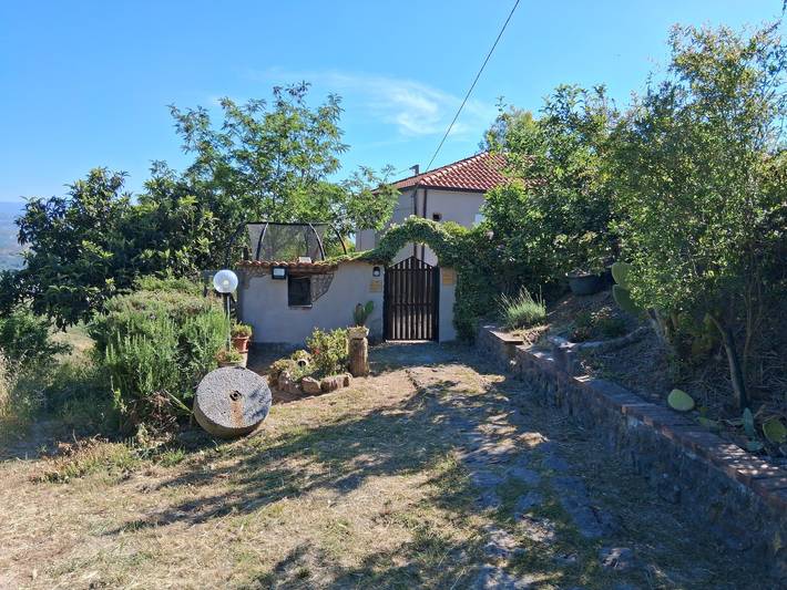 Agriturismo per 3 persone, con giardino in Provincia di Catanzaro