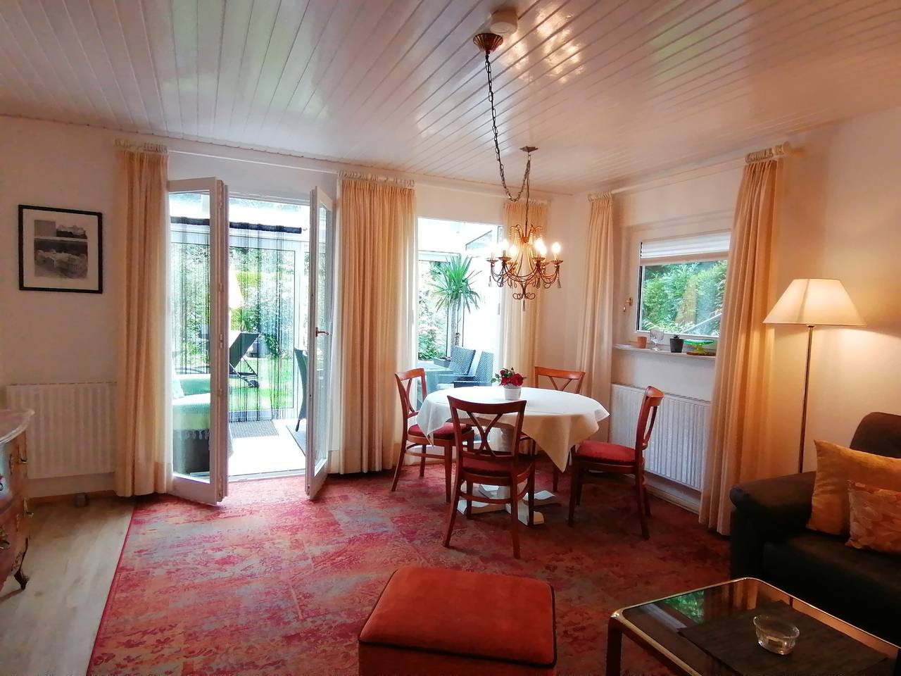 Entire apartment, Apartment '1' with Private Terrace, Shared Garden and Wi-Fi in Meersburg, Region Bodensee-Oberschwaben