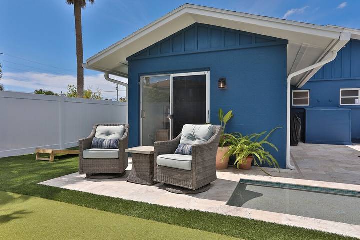 Vacation home for 6 people, with yard and terrace in Anna Maria Island